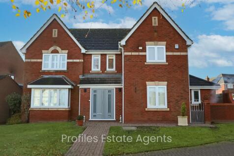 4 bedroom detached house for sale