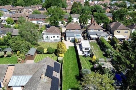 Plough Lane, Wokingham, Berkshire, RG40 2 bed semi