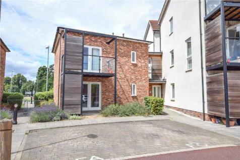 Hampden Crescent, Bracknell... 1 bed apartment for sale