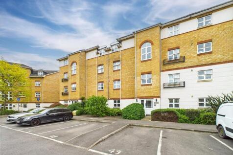 Ogden Park, Broad Lane, Bracknell... 2 bed apartment for sale