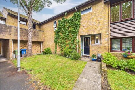 Inchwood, Bracknell, Berkshire, RG12 3 bed terraced house for sale