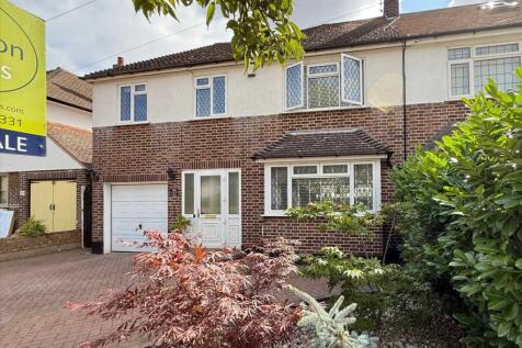 4 bedroom semi-detached house for sale