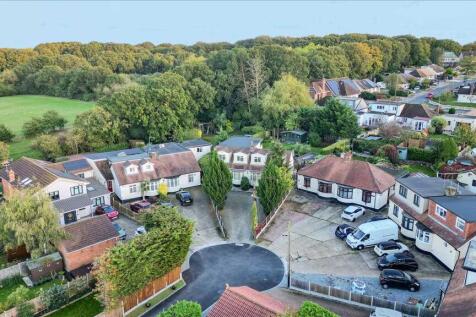 Hadleigh SS7 5 bed detached house for sale