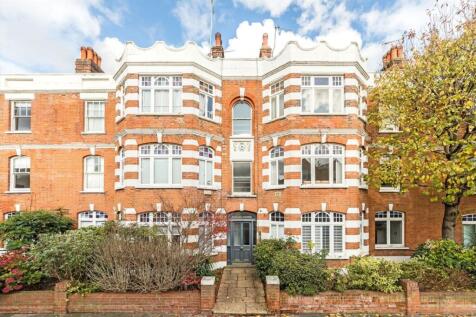 Castelnau Gardens, London SW13 2 bed flat for sale