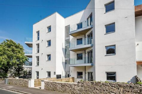 Torquay 2 bed apartment for sale