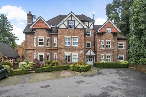 Camberley,  Surrey,  GU15 2 bed flat for sale
