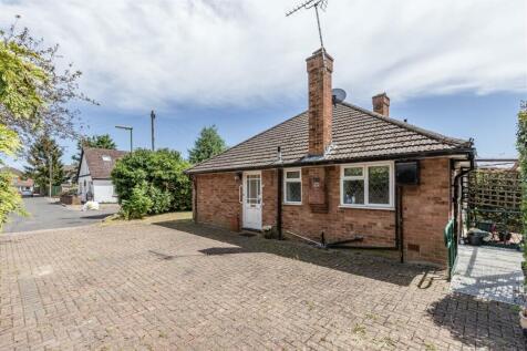 2 bedroom semi-detached bungalow for sale