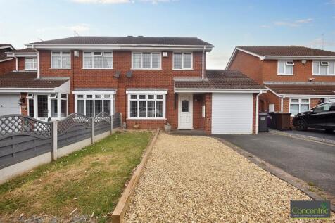 3 bedroom semi-detached house for sale