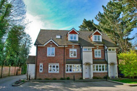 Alexandra Mews, Lymington, SO41 3 bed terraced house for sale