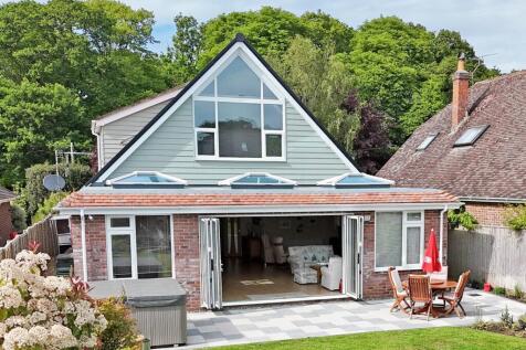 Wainsford Road, Everton, Lymington, SO41 5 bed detached house for sale