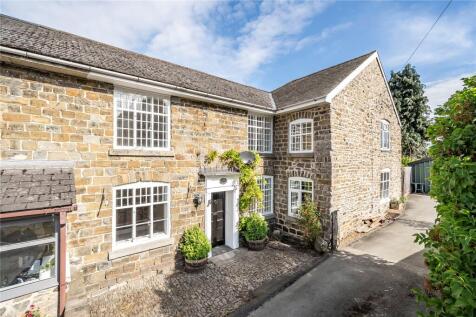 4 bedroom terraced house for sale