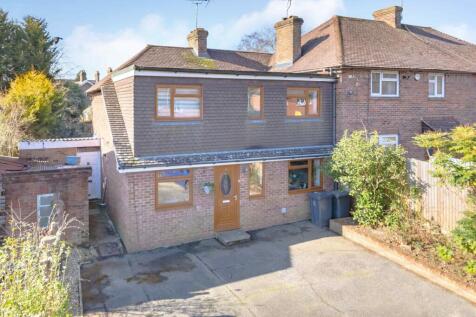 4 bedroom semi-detached house for sale