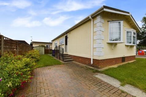 Danesbury Park Road, Welwyn AL6 2 bed mobile home for sale