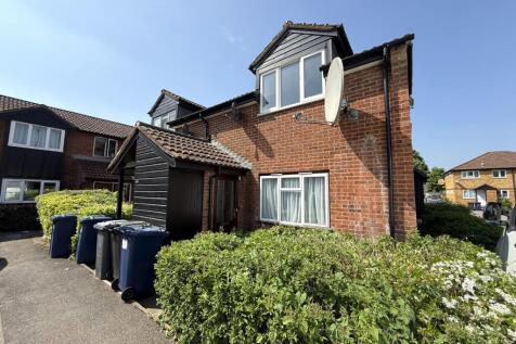 Springwood Crescent, Edgware... 1 bed maisonette for sale