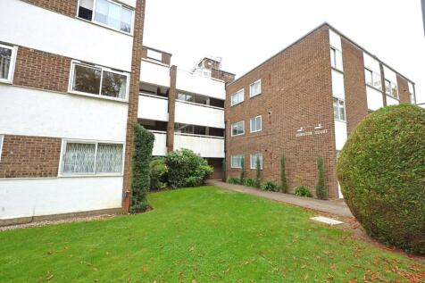 Coniston Court, Stonegrove, Edgware... 3 bed flat for sale