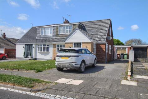 2 bedroom semi-detached house for sale