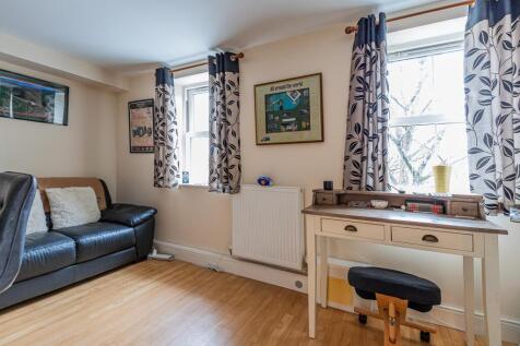 1 bedroom flat for sale