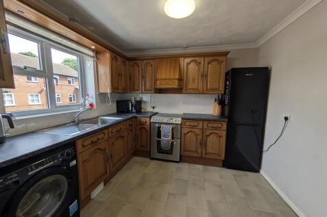 Fisher Close, Saxmundham 2 bed terraced house for sale