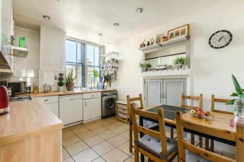 Southampton Row, Bloomsbury, London... 2 bed flat for sale