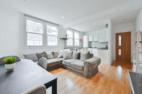 High Holborn, Holborn, London, WC1V 3 bed flat for sale