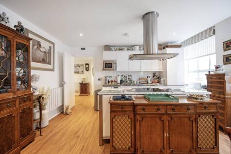 Tavistock Street, Covent Garden... 2 bed flat for sale