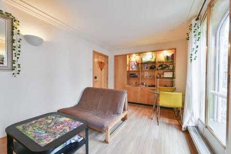St Martins Lane, Covent Garden... 1 bed flat for sale