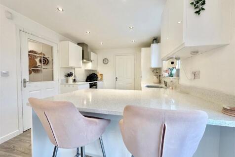 Knights Road, Mansfield, NG19 4 bed detached house for sale