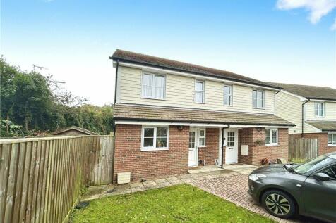 2 bedroom semi-detached house for sale