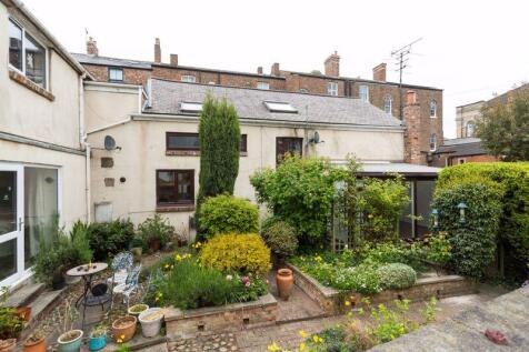 1 bedroom semi-detached house for sale