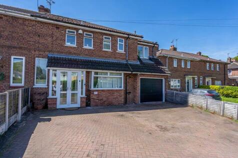 4 bedroom semi-detached house for sale