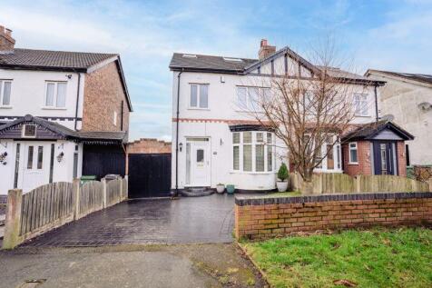 4 bedroom semi-detached house for sale