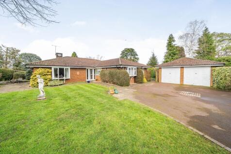 5 bedroom detached bungalow for sale