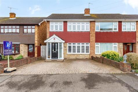 Limerick Gardens, Upminster, RM14 3 bed semi