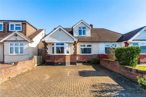 Bridge Avenue, Upminster, RM14 4 bed semi