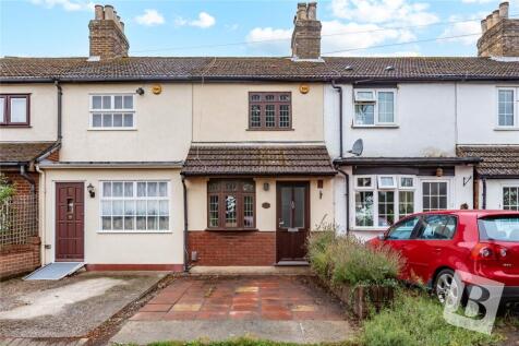 Sunnings Lane, Upminster, Essex, RM14 2 bed terraced house for sale
