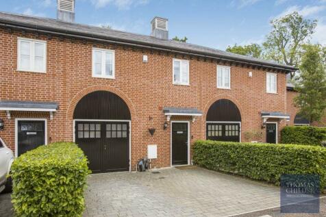 3 bedroom mews property for sale