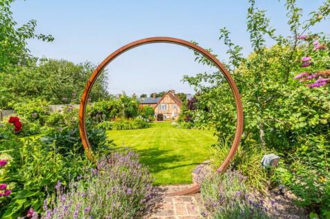 Stocks Road, Aldbury, Tring 4 bed detached house for sale