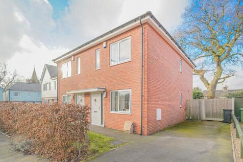 Webb Grove, Hockley Heath, B94 2 bed semi