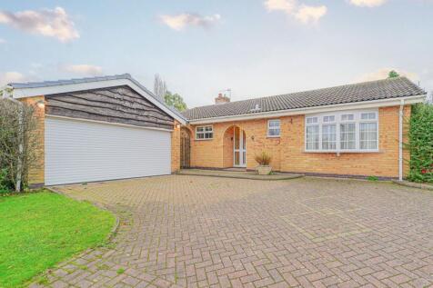 Falkwood Grove, Knowle, B93 3 bed detached bungalow for sale