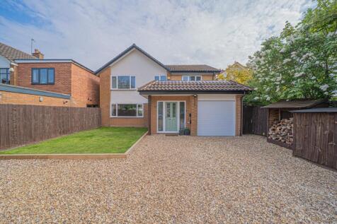 5 bedroom detached house for sale