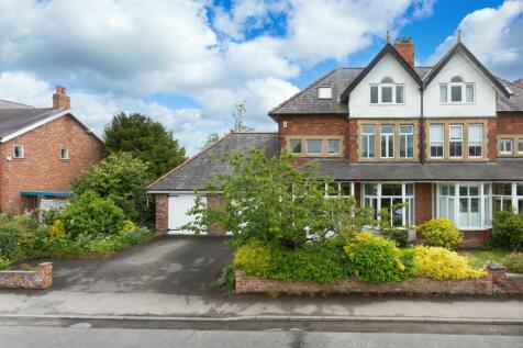 6 bedroom semi-detached house for sale