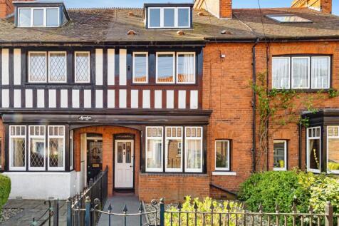 4 bedroom terraced house for sale