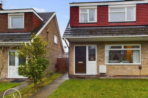 3 bedroom semi-detached house for sale