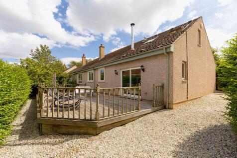27 West Crescent, East Saltoun... 5 bed semi