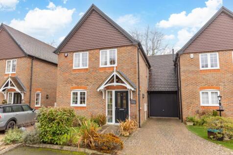 Glebelands, Crawley RH10 3 bed detached house for sale