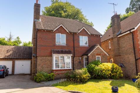 Rowfant Close, Crawley RH10 4 bed detached house for sale