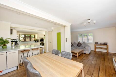 Glebelands, Crawley RH10 3 bed link detached house for sale