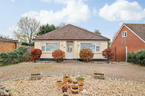 3 bedroom detached bungalow for sale