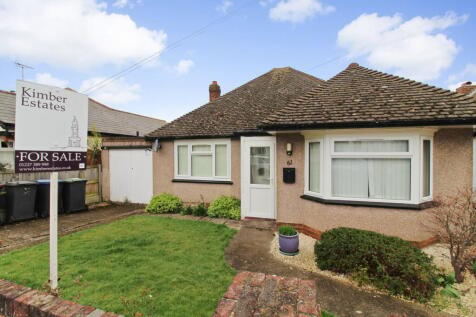 2 bedroom detached bungalow for sale