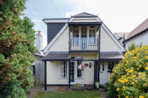 Oxenden Park Drive, Herne Bay 2 bed house for sale